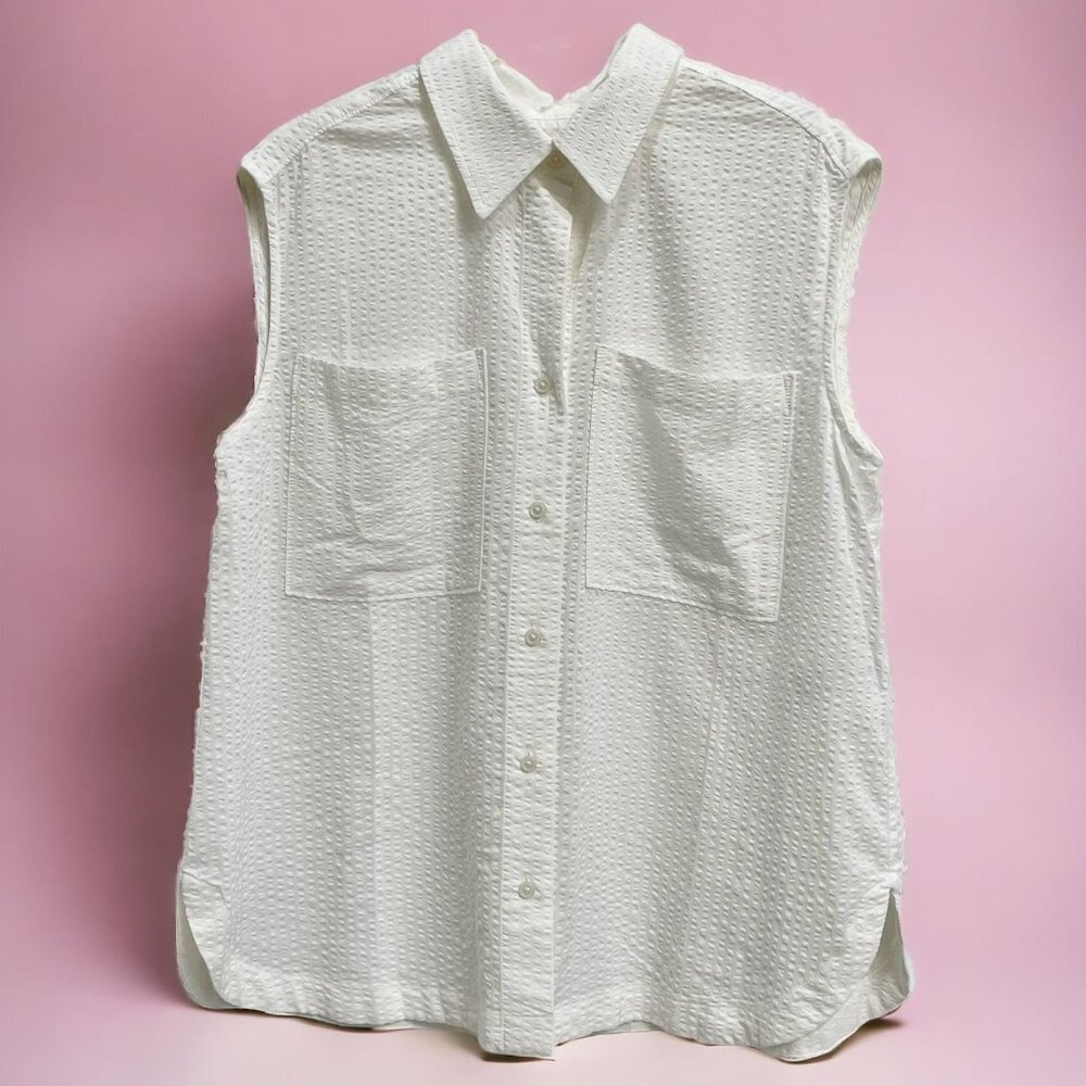 Banana Republic White Sleeveless Button Up Shirt Top Textured Fabric Size S NWT